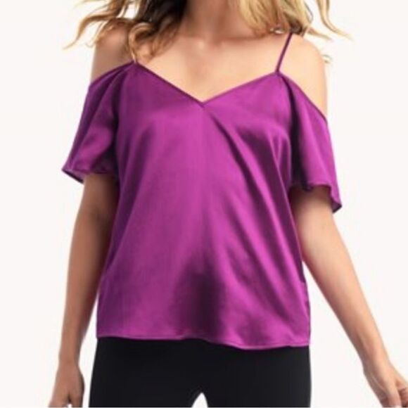 𝅺🆕 Ella Moss Izzy Open Shoulder Top in Wine - Picture 3 of 10